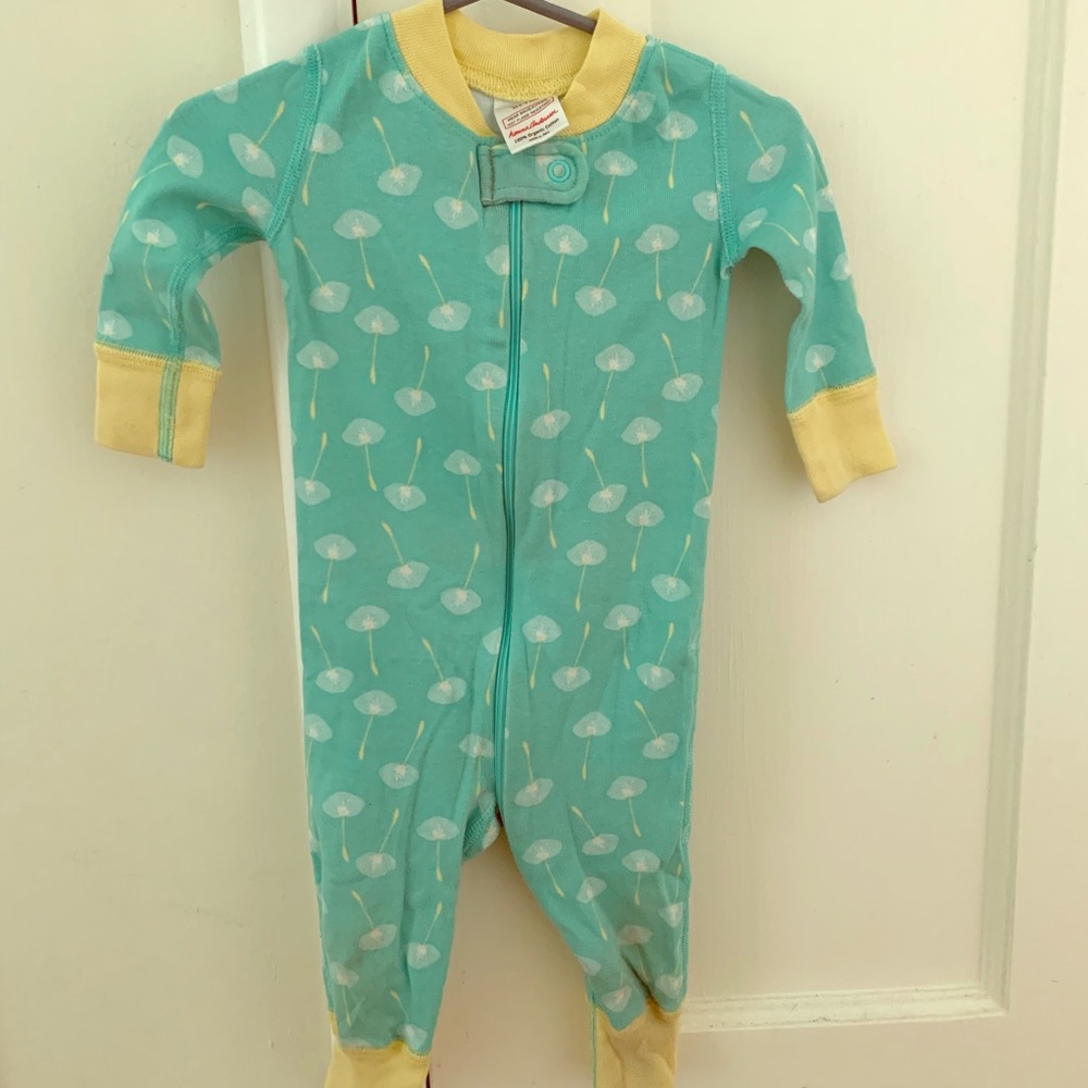 Hanna Andersson Dandelion pajamas